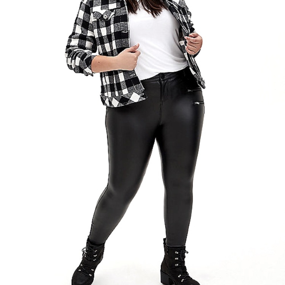 Torrid ponte skinny pant